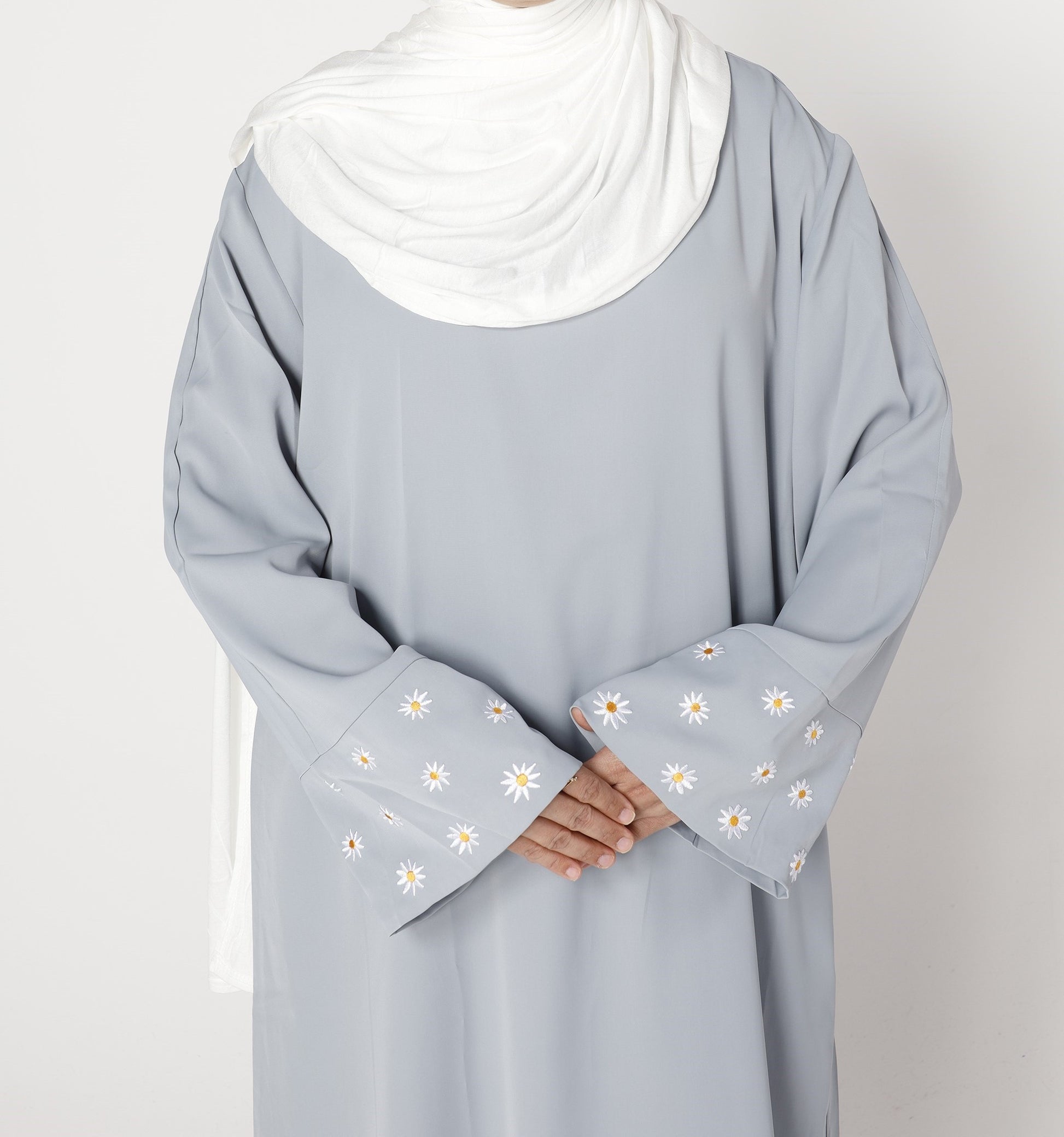 Close-up floral embroidery on sleeves of grey silver mist Zahra abaya – Qalbi