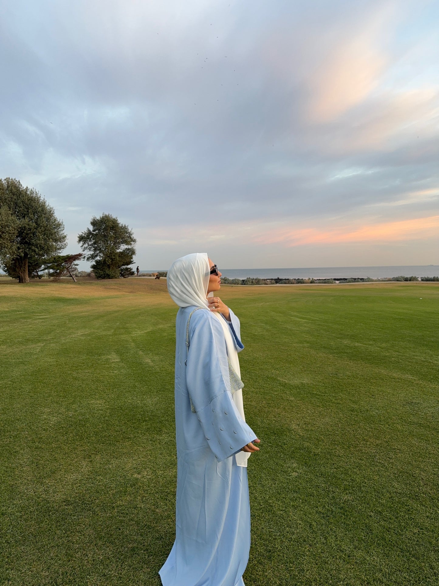 Crescent Abaya – Blue Pearl