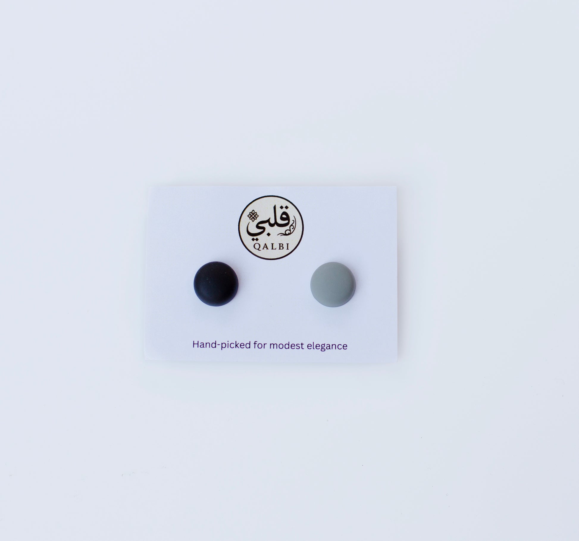 Elegant Hijab Magnets Plain set displayed on a clean light background