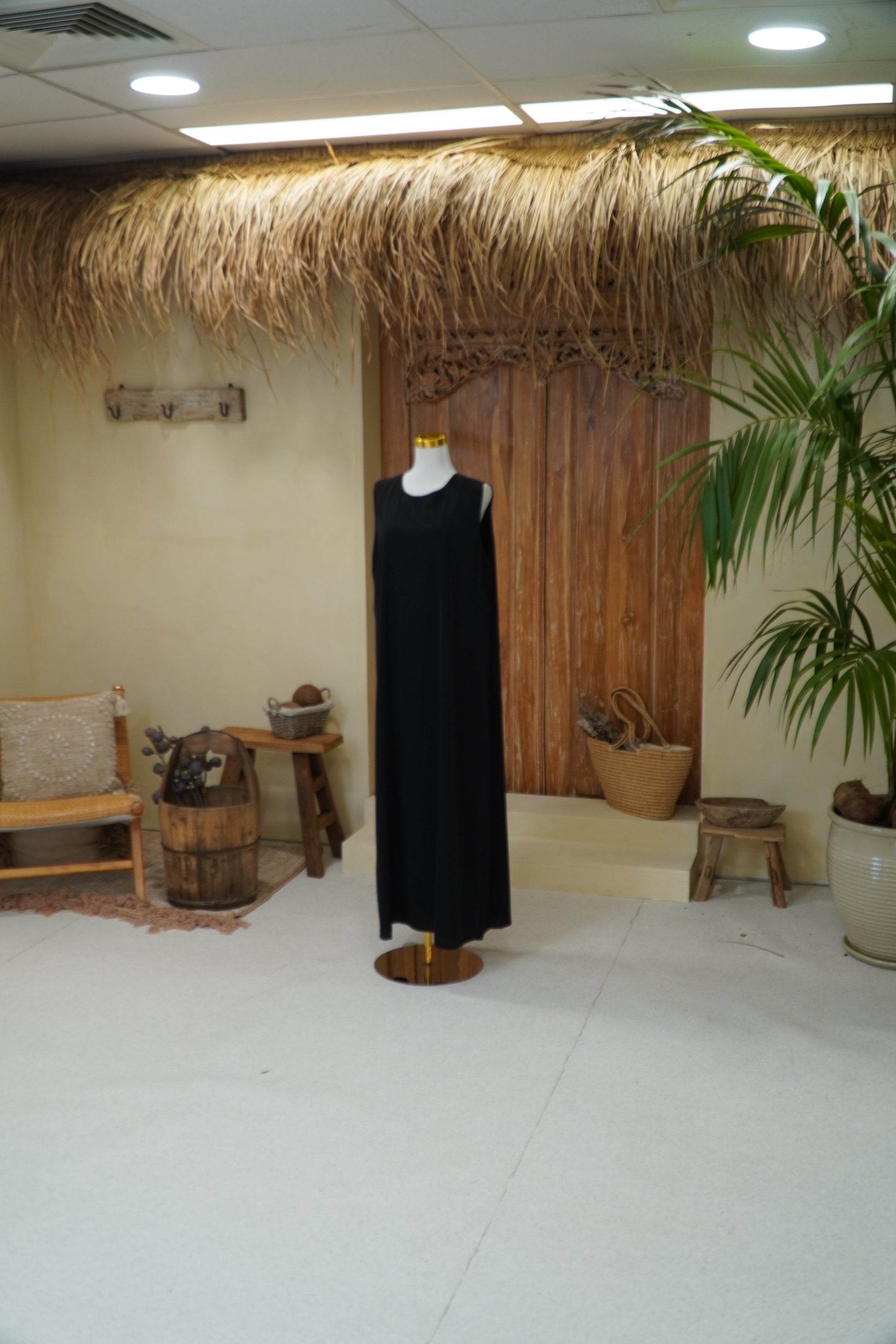 Soft fabric under abaya inner dress