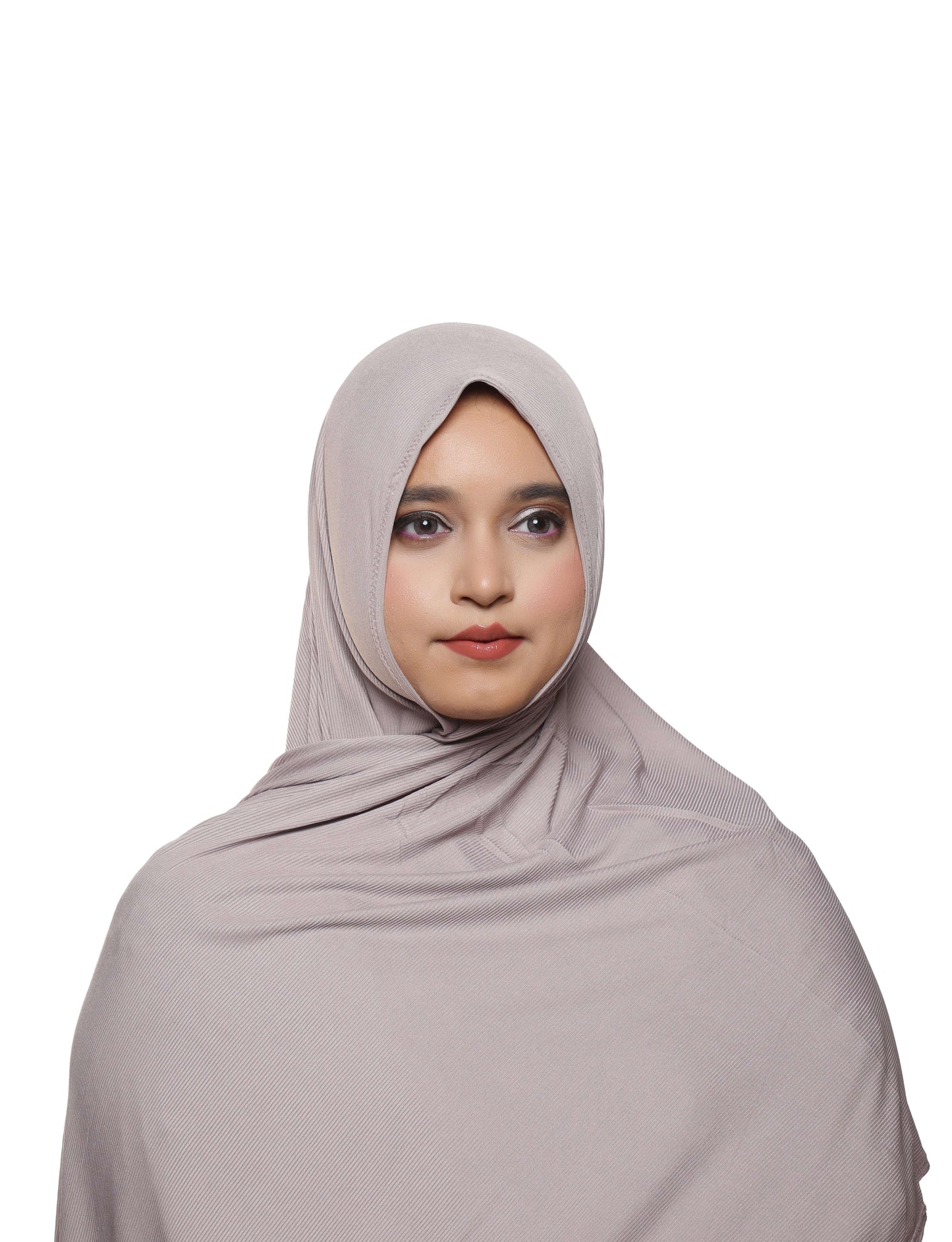 Close-up texture highlight of dusty purple textured jersey hijab fabric – Qalbi