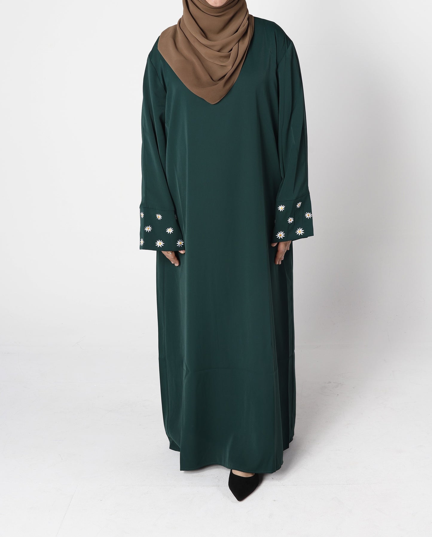 Front view of Zahra abaya in emerald green – Qalbi modest fashion Australia