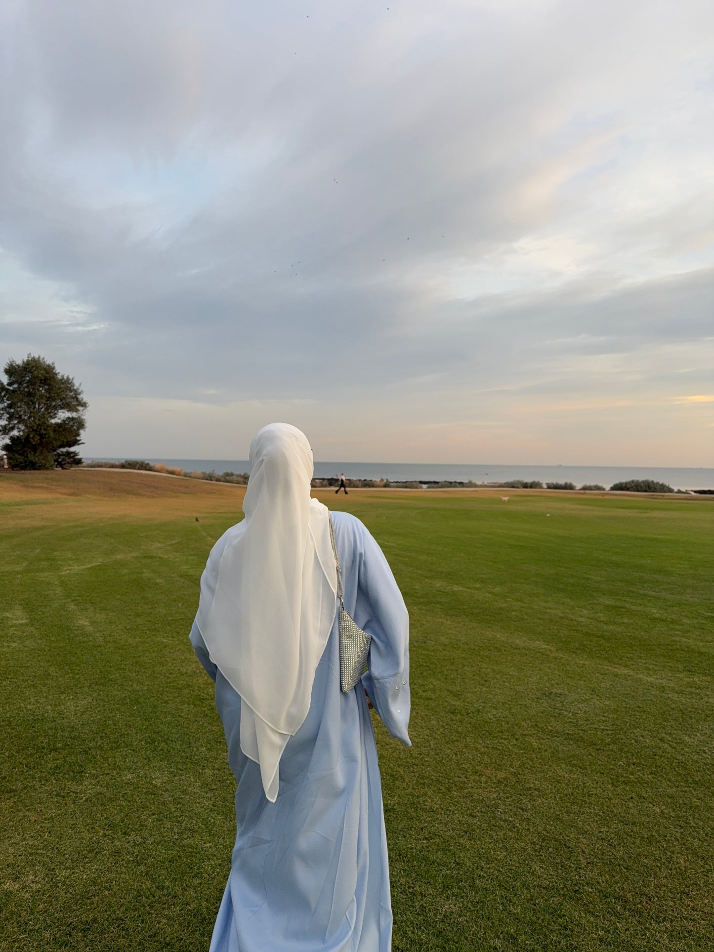 Crescent Abaya – Blue Pearl