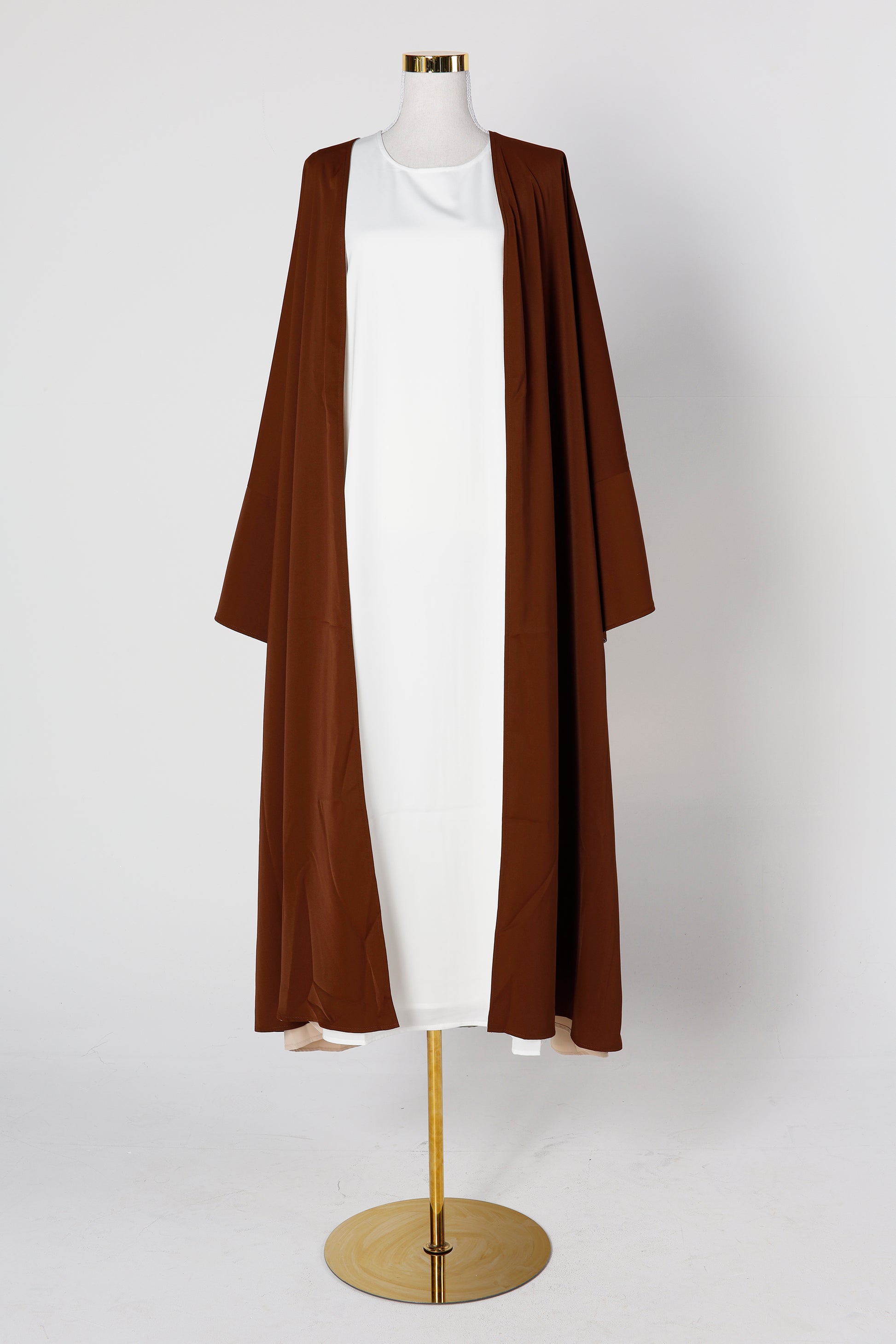 Mocha desert sand Riwaaya abaya double-sided style on mannequin – Qalbi modest wear